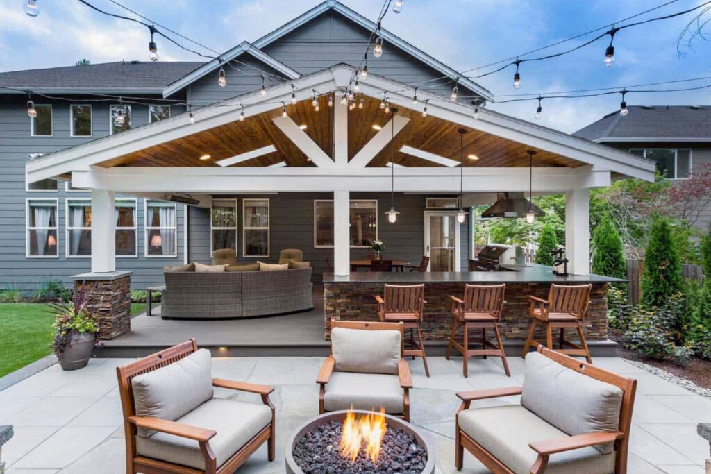 How to Design an Outdoor Living Space That Looks Great and Lasts
